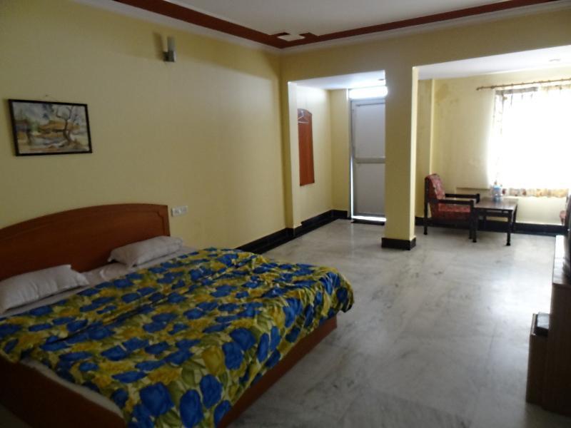 Treebo Mayur, Mall Road Mussoorie Exterior photo