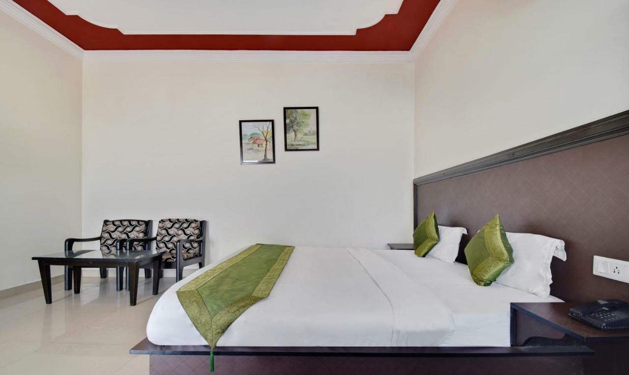 Treebo Mayur, Mall Road Mussoorie Exterior photo